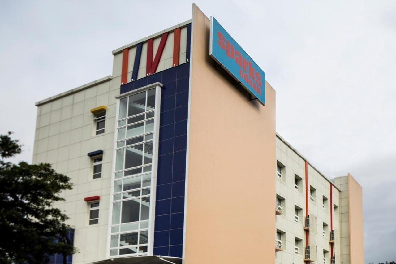 Sparks Odeon Sukabumi, Artotel Curated Екстер'єр фото