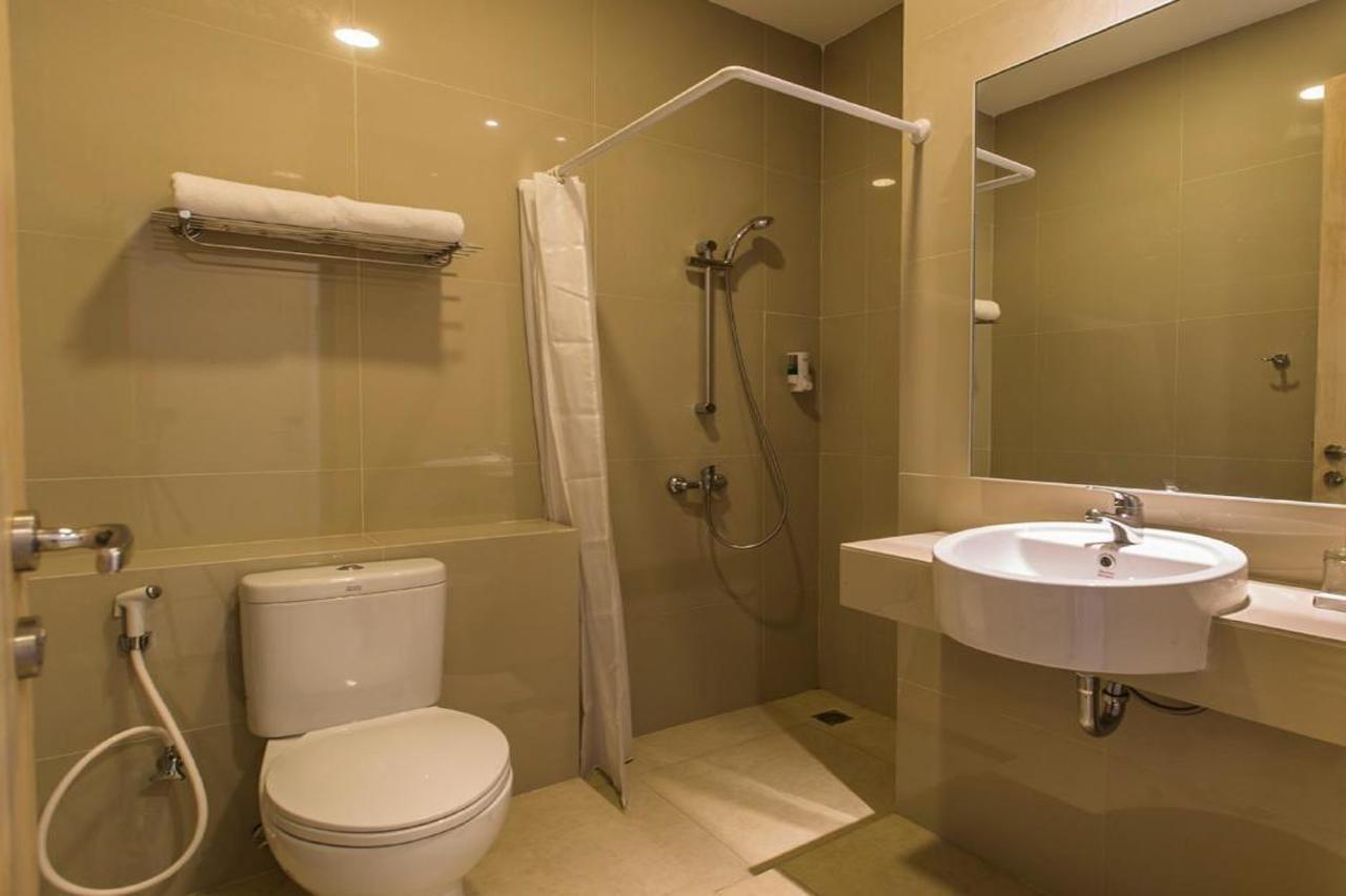 Sparks Odeon Sukabumi, Artotel Curated Екстер'єр фото