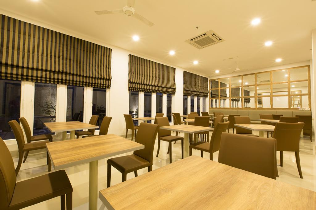 Sparks Odeon Sukabumi, Artotel Curated Екстер'єр фото