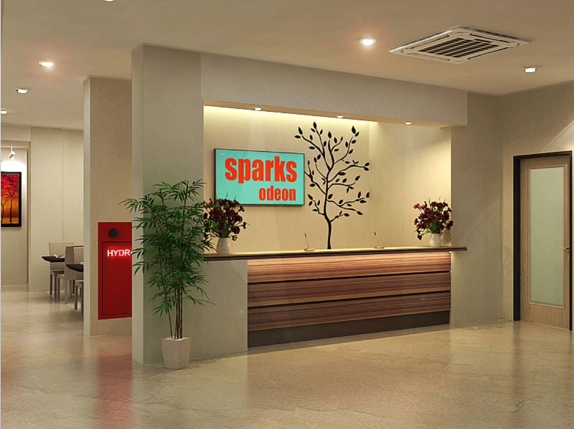 Sparks Odeon Sukabumi, Artotel Curated Екстер'єр фото
