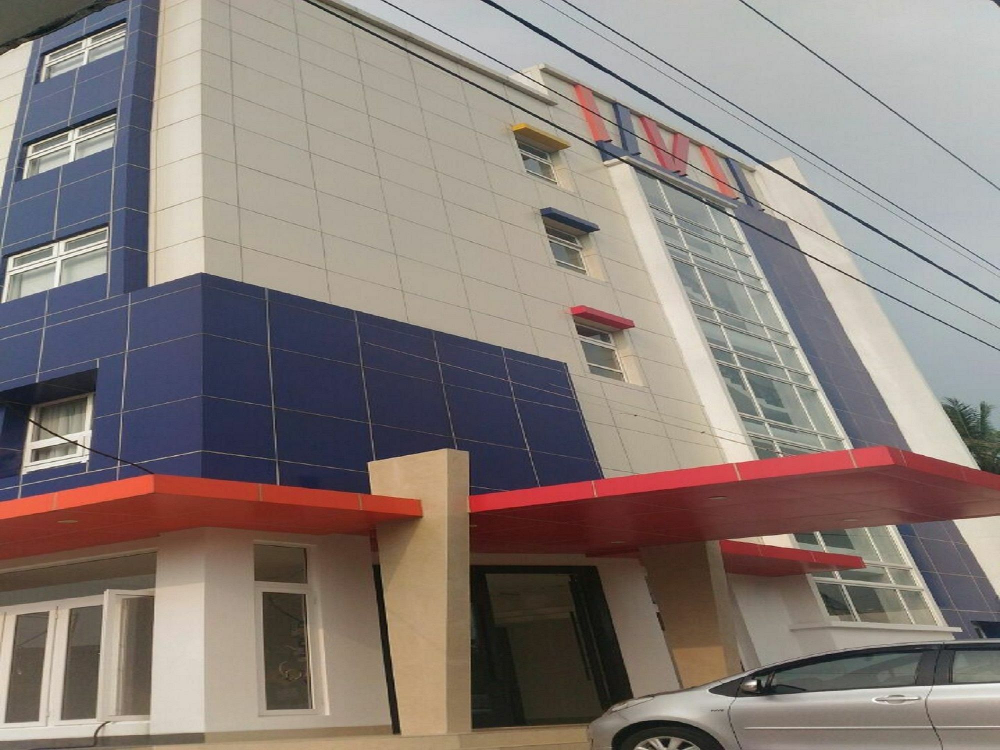 Sparks Odeon Sukabumi, Artotel Curated Екстер'єр фото